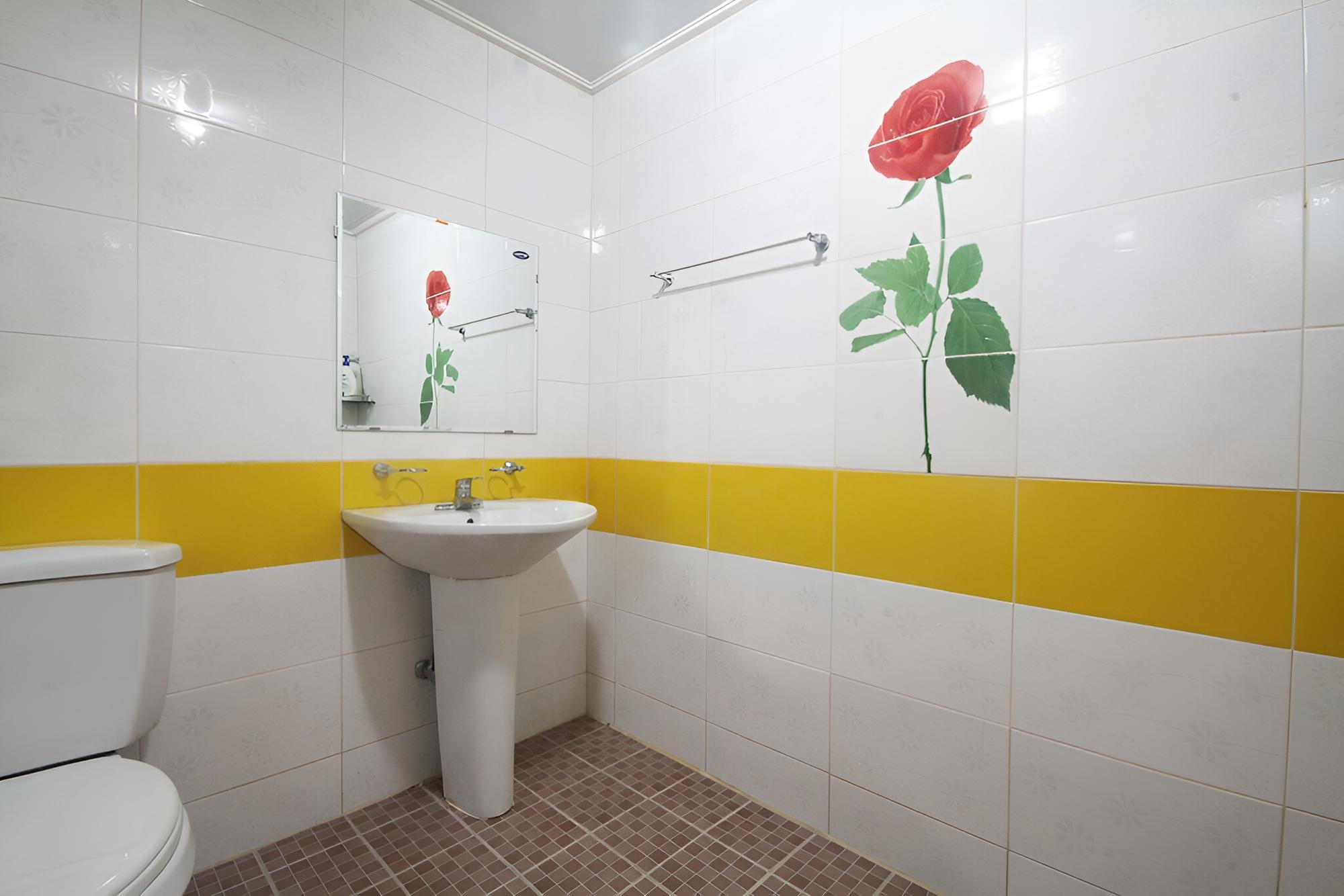 Room (Standard Room B) - Photo 1