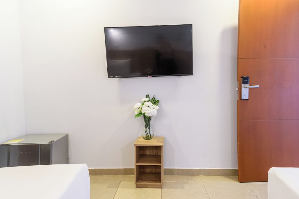 Standard Double or Twin Room - Photo 3