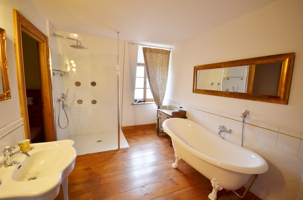 Suite (Victorine) photo 3