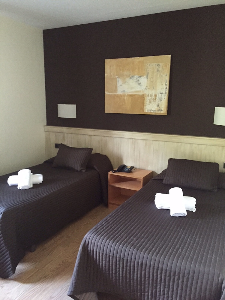 Double or Twin Room photo 2