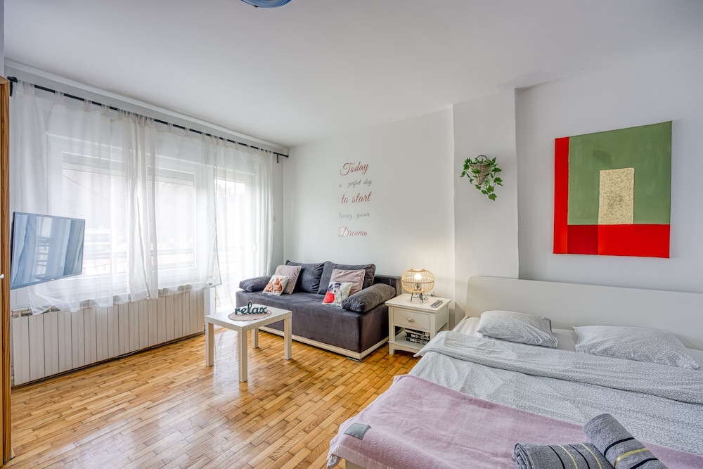 Family Studio (Green Hill Zagreb - Studio Natali)