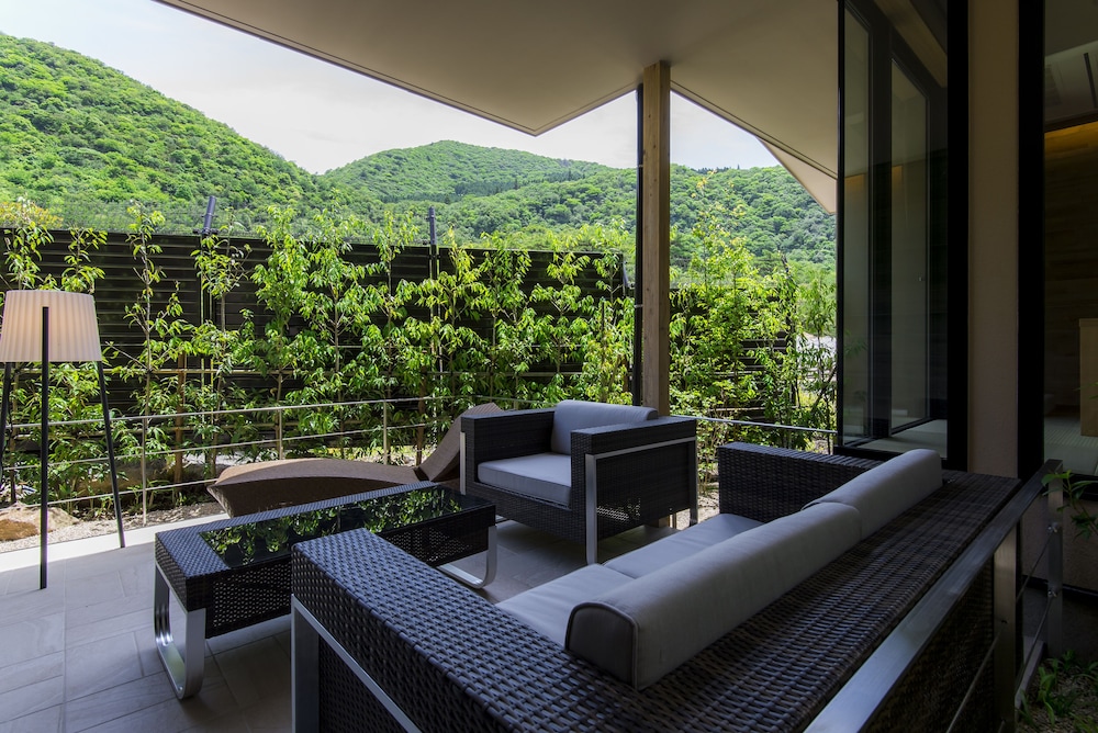 Terrace Suite JP-Western Room A, Annex (1F, Open Air Bath, Terrace) photo 2