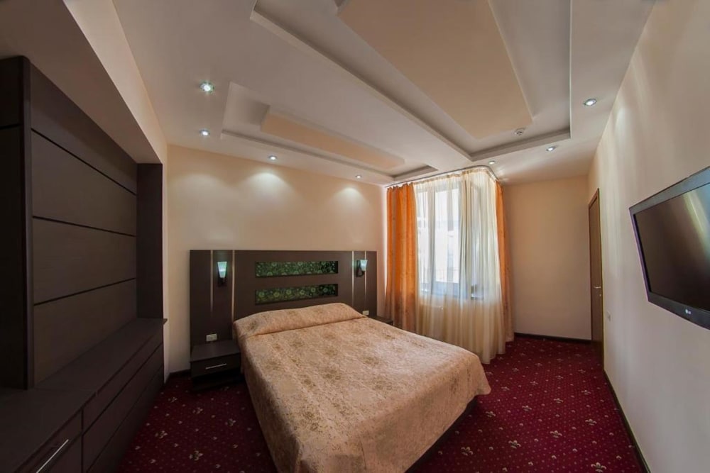 Comfort Apartment photo 2