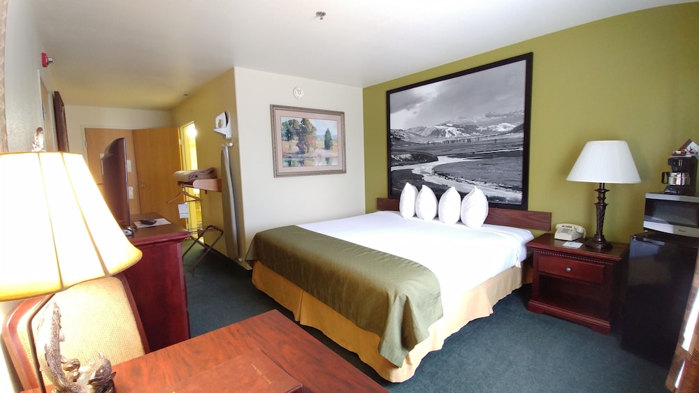 Room, 1 King Bed, Accessible, Non Smoking (Mobility Accessible)