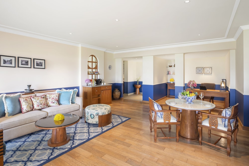 3 Bedroom Sea View Family Suite with Living Room (Interconnected) photo