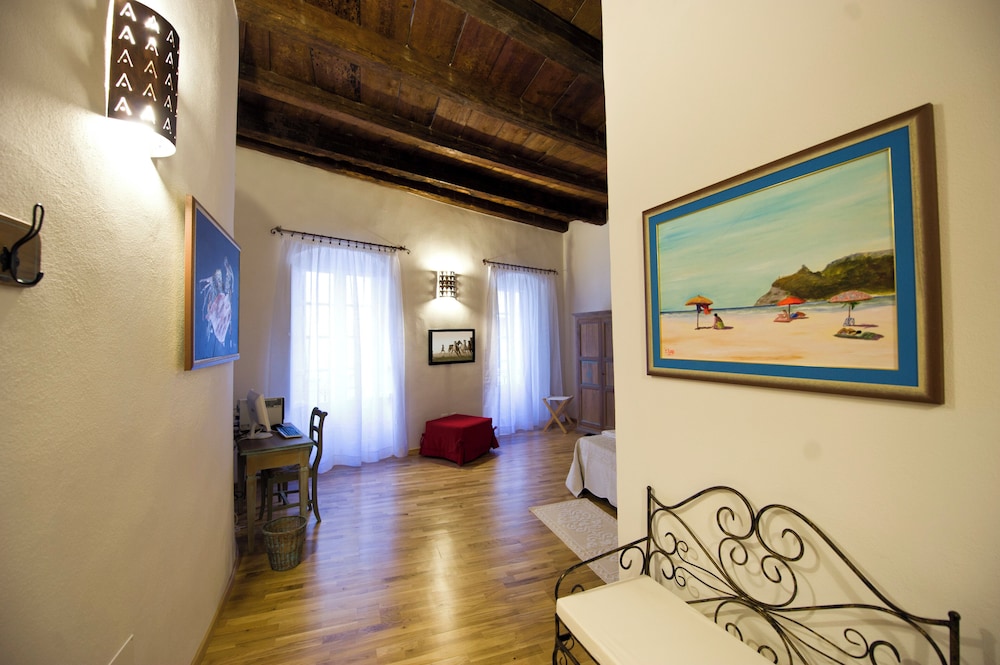 Apartment, Balcony