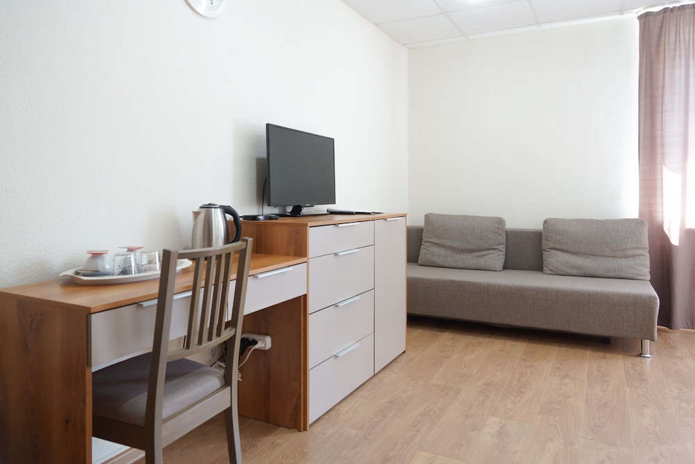 Family Room photo 2