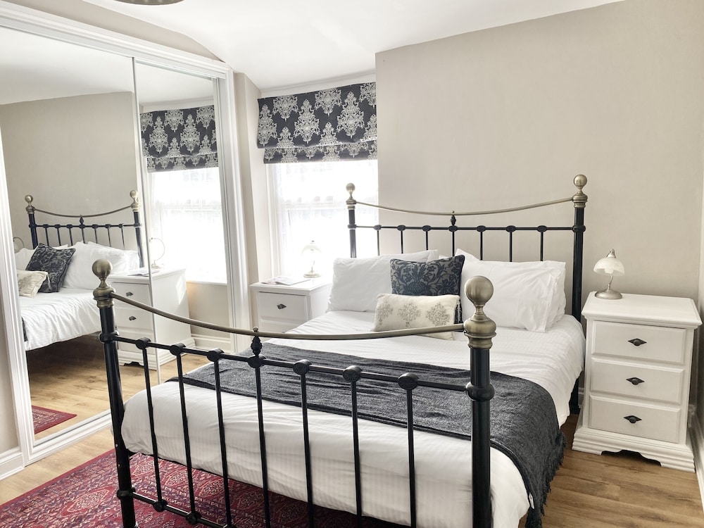 Deluxe Double Room, Ensuite photo 1