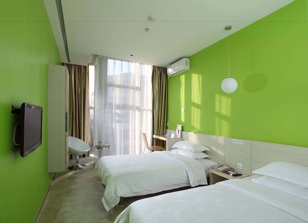 Deluxe Twin Room photo 3
