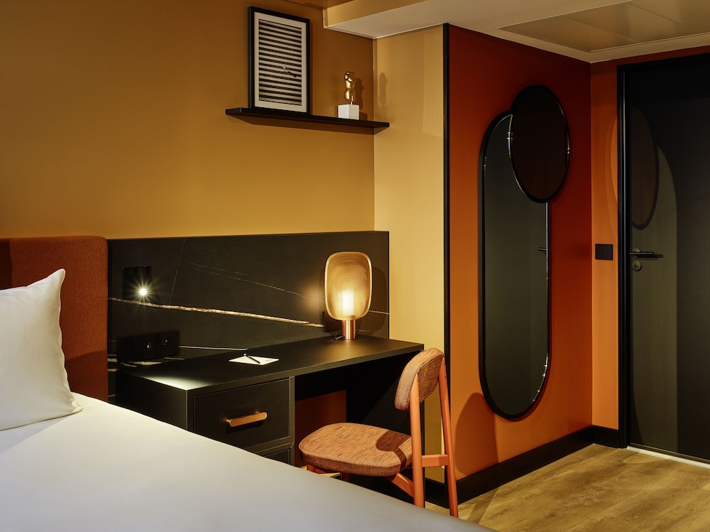 Comfort Room, 1 Double Bed - Photo 3