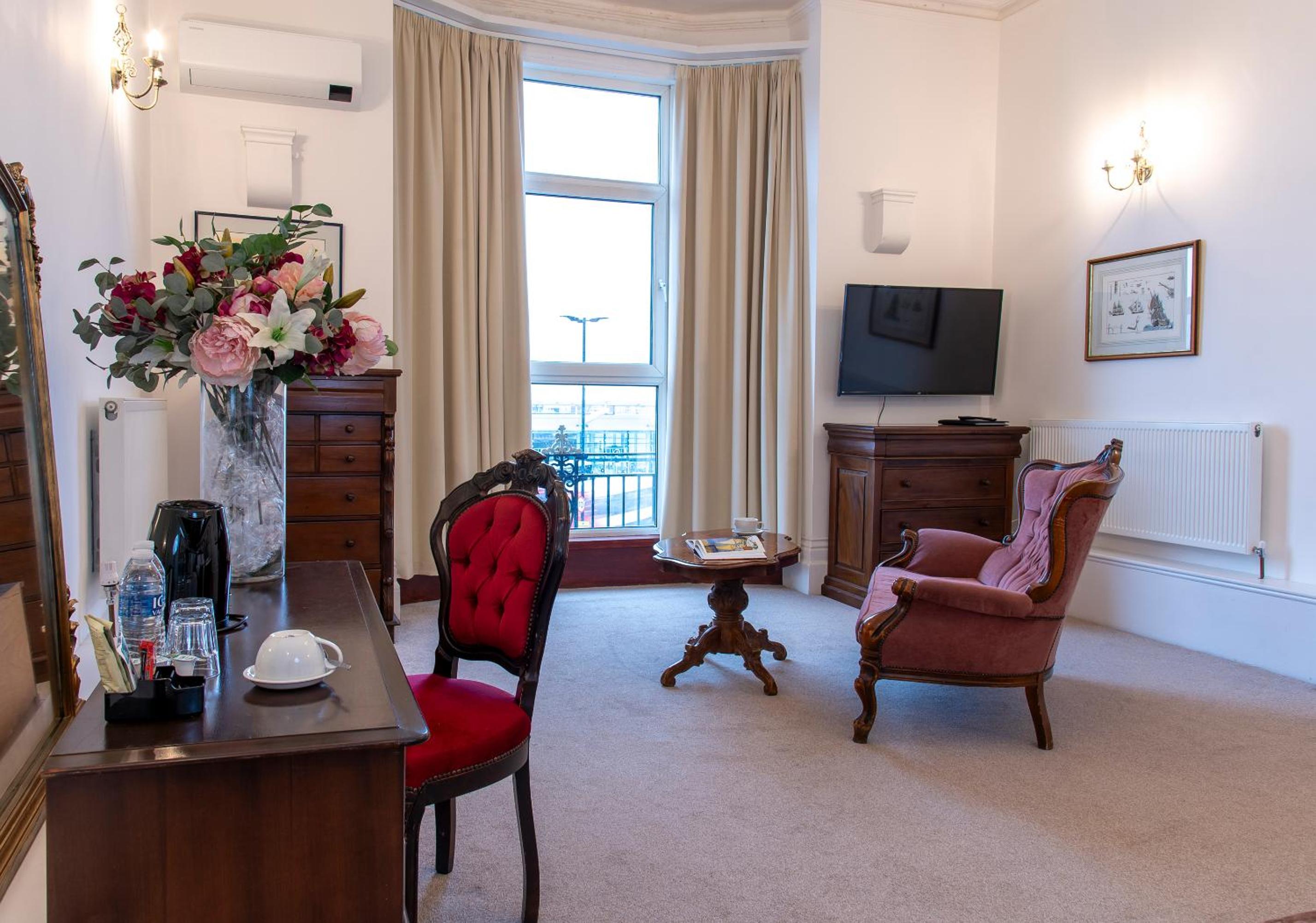 Superior Suite - Photo 2