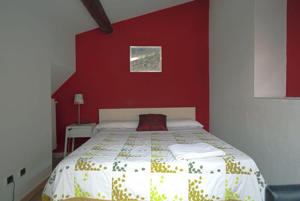 Economy Double Room - Photo 1