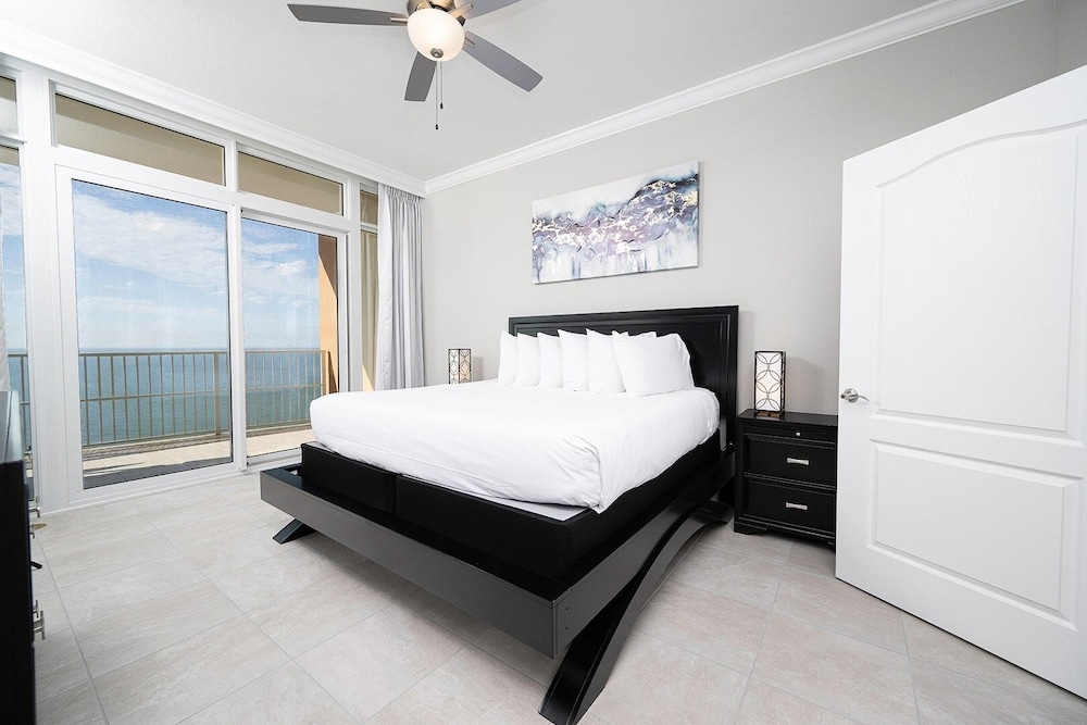 Condo, 4 Bedrooms