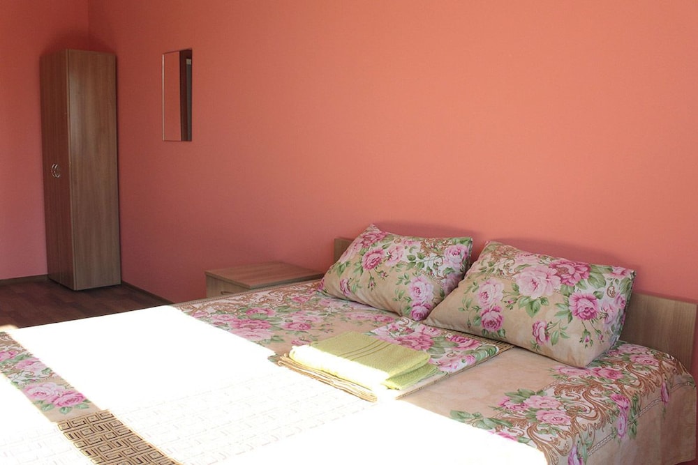 Economy Double Room photo 3