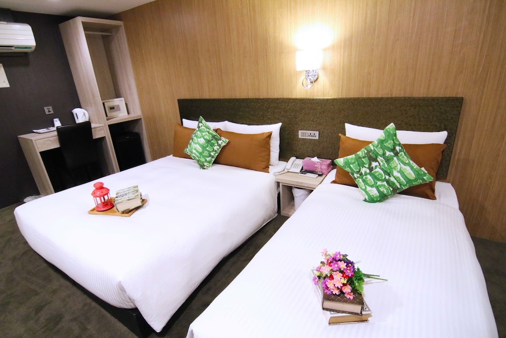Basic Triple Room photo 3