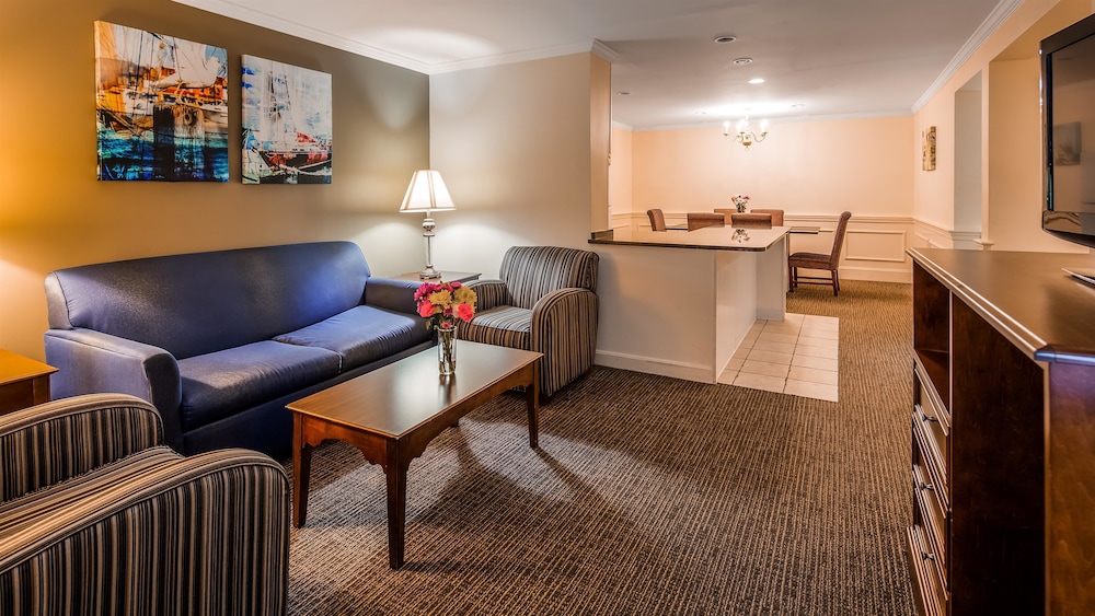 Suite, 1 Queen Bed, Non Smoking, Jetted Tub (with Sofabed) - Photo 5