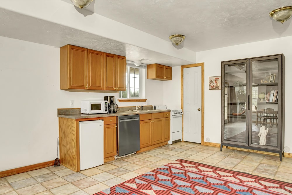 Apartment, Multiple Beds, Mountain View photo 3