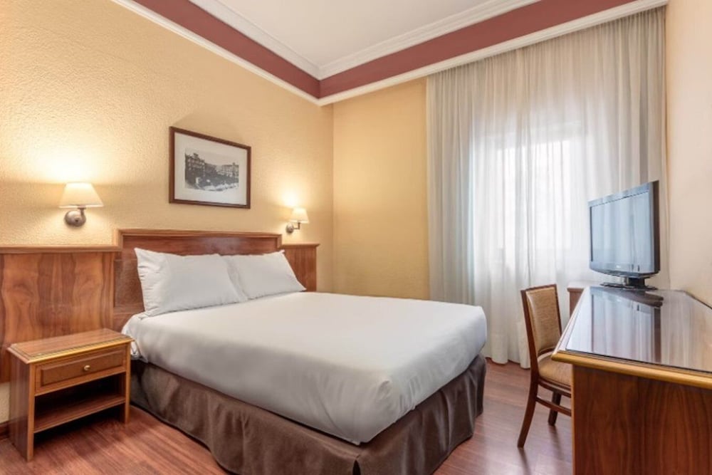 Double Room (Matrimonial)
