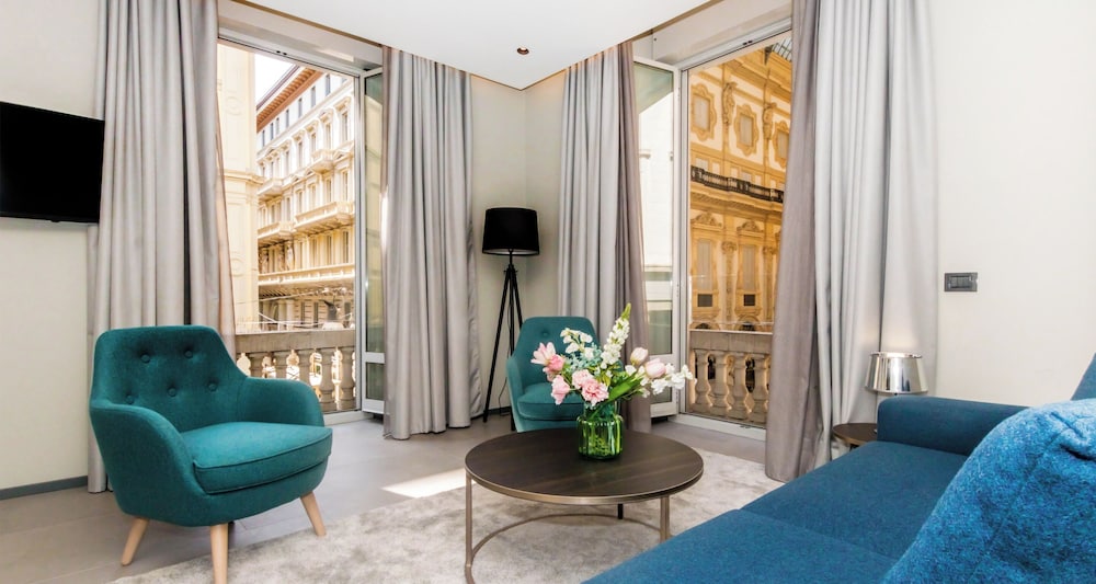 Deluxe Double Room, City View