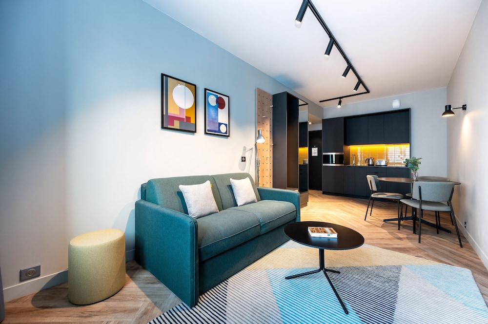 One Bedroom Apartment - Photo 15