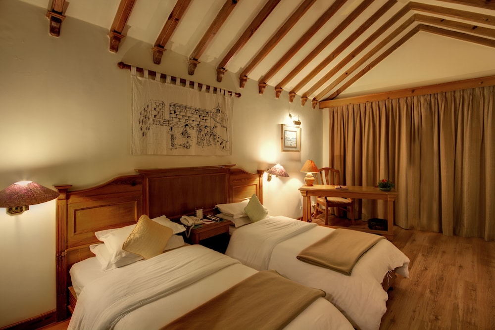 Deluxe Room Heritage Wing - Photo 8