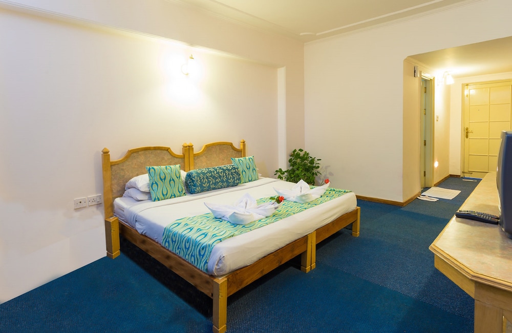 Royal Executive Deluxe With Balcony and Valley View - Photo 4