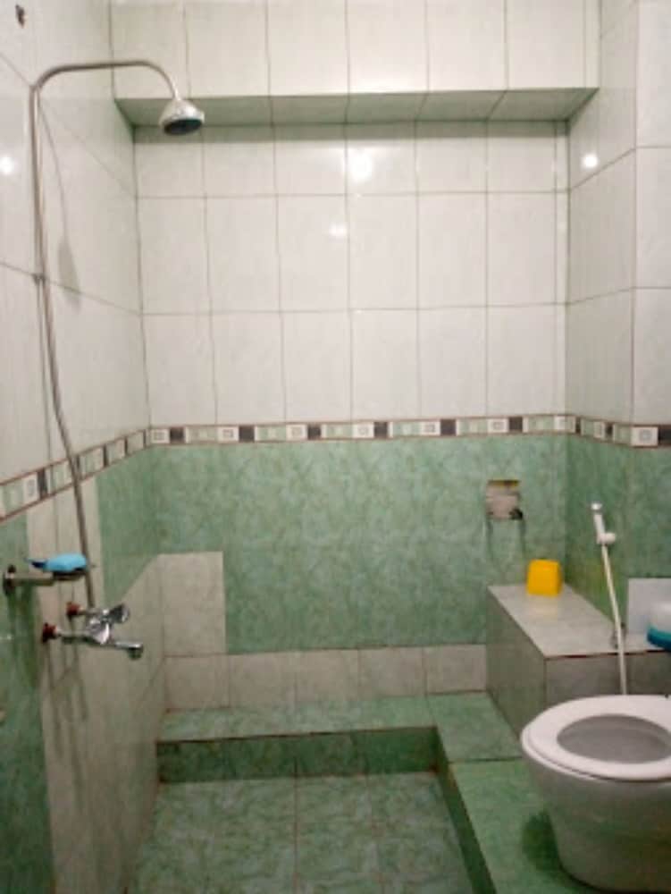 Standard Room photo 3