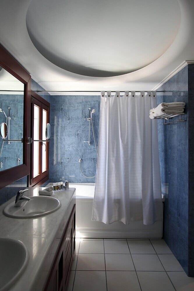 Cozy Honeymoon Suite Sea View - Photo 9