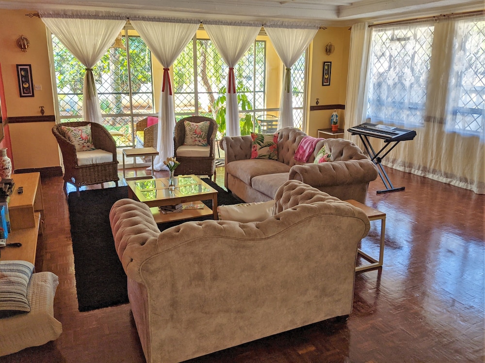 Deluxe Double Room, 1 Queen Bed, Non Smoking photo 2