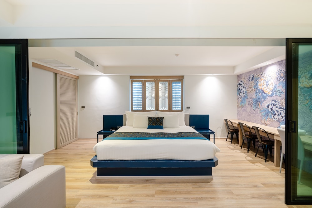 Deluxe Suite, 1 Bedroom +Free Coworking Space photo 3