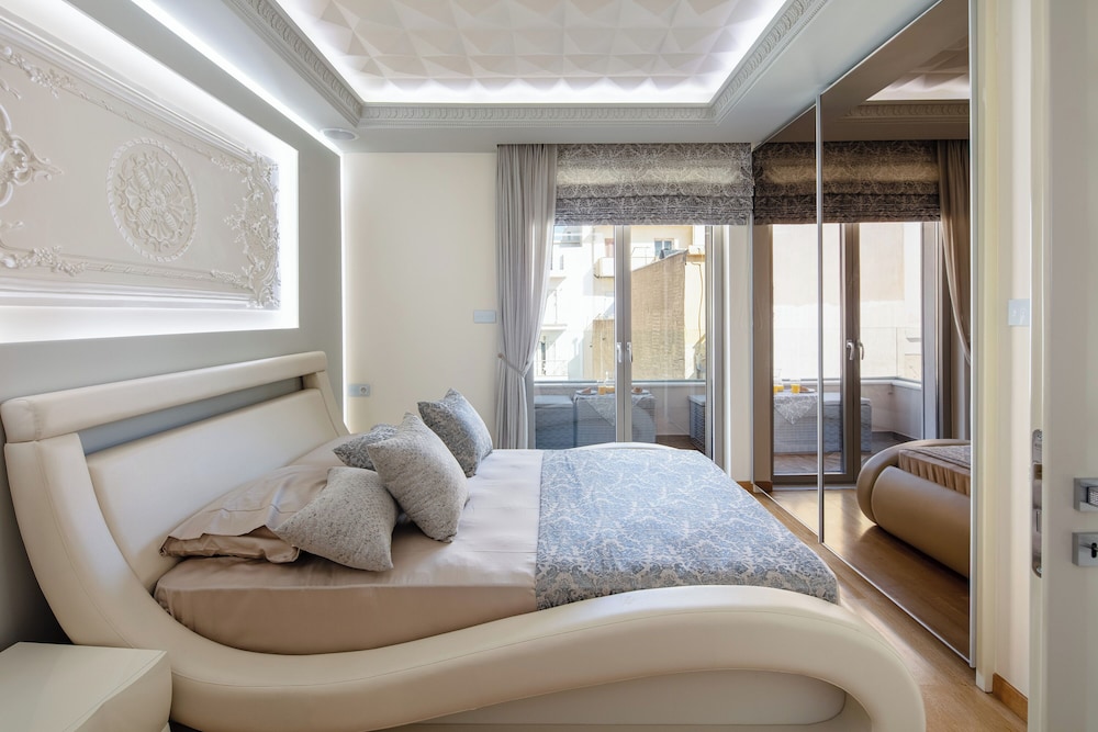 Ma President Suite