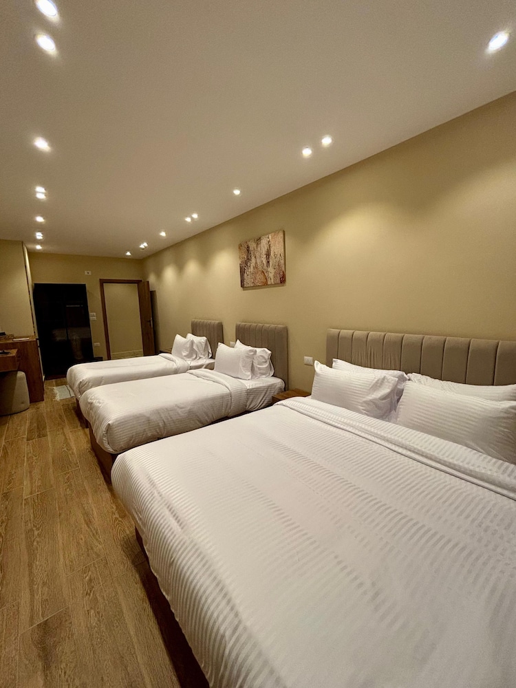 Family Quadruple Room photo 1