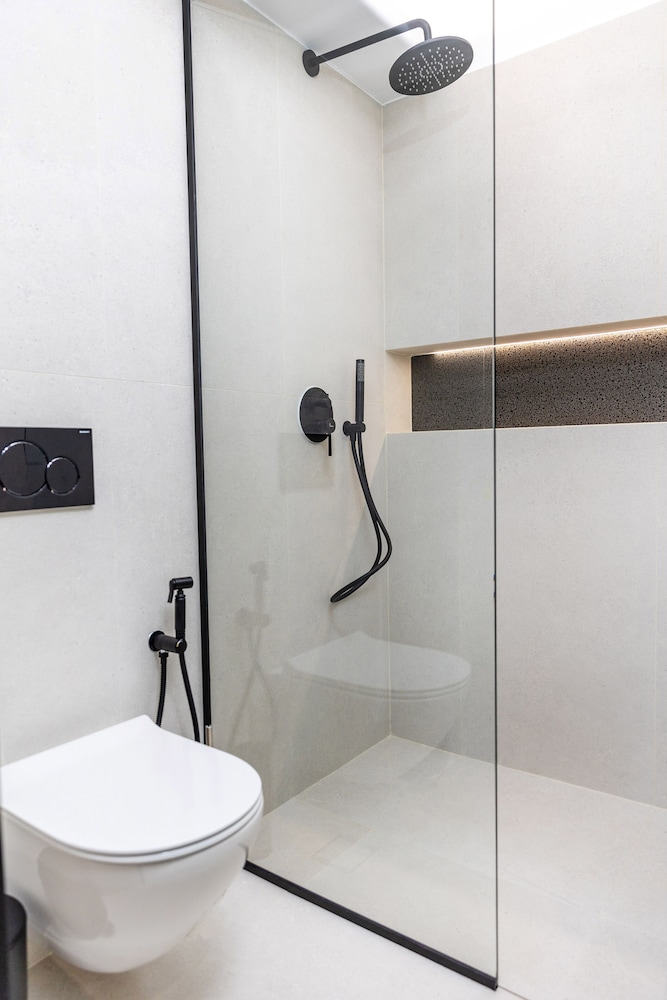 City Triple Room - Photo 26