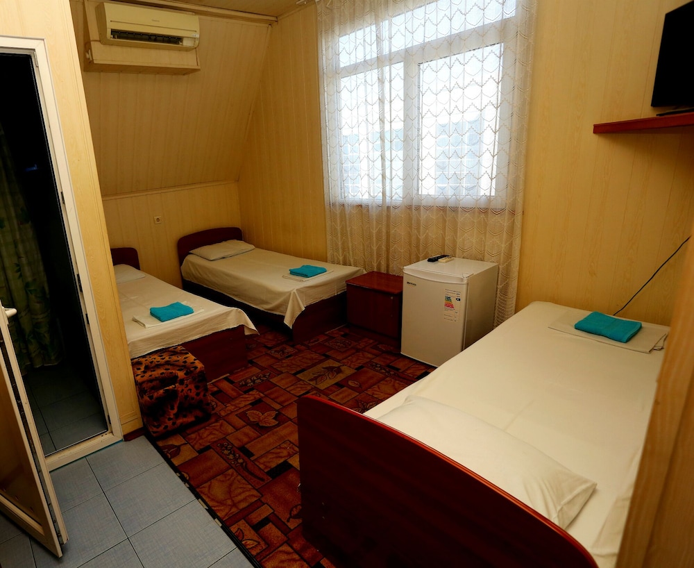 Standard Triple Room photo 1