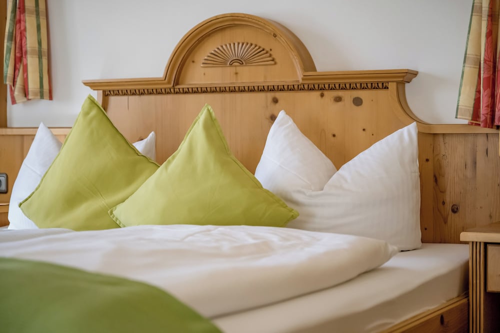 Panoramic Studio Suite, 1 Bedroom, Balcony, Mountain View