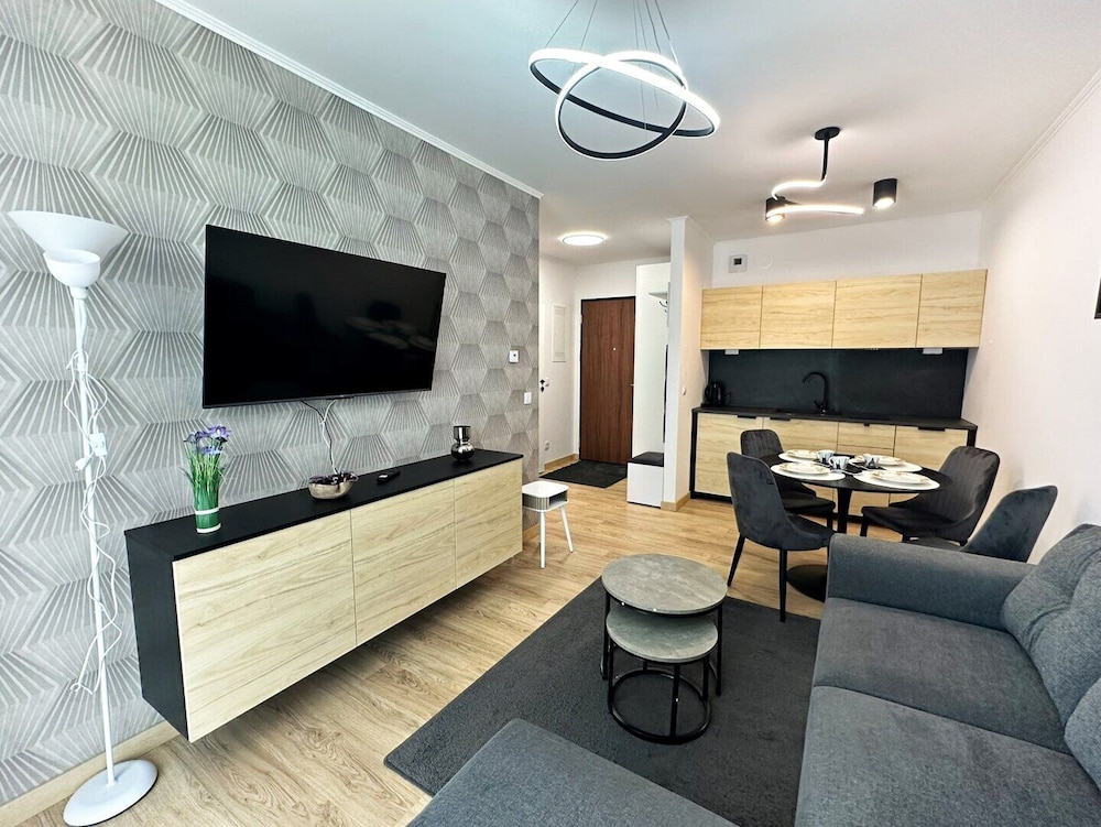 Economy Suite, Terrace, Ground Floor