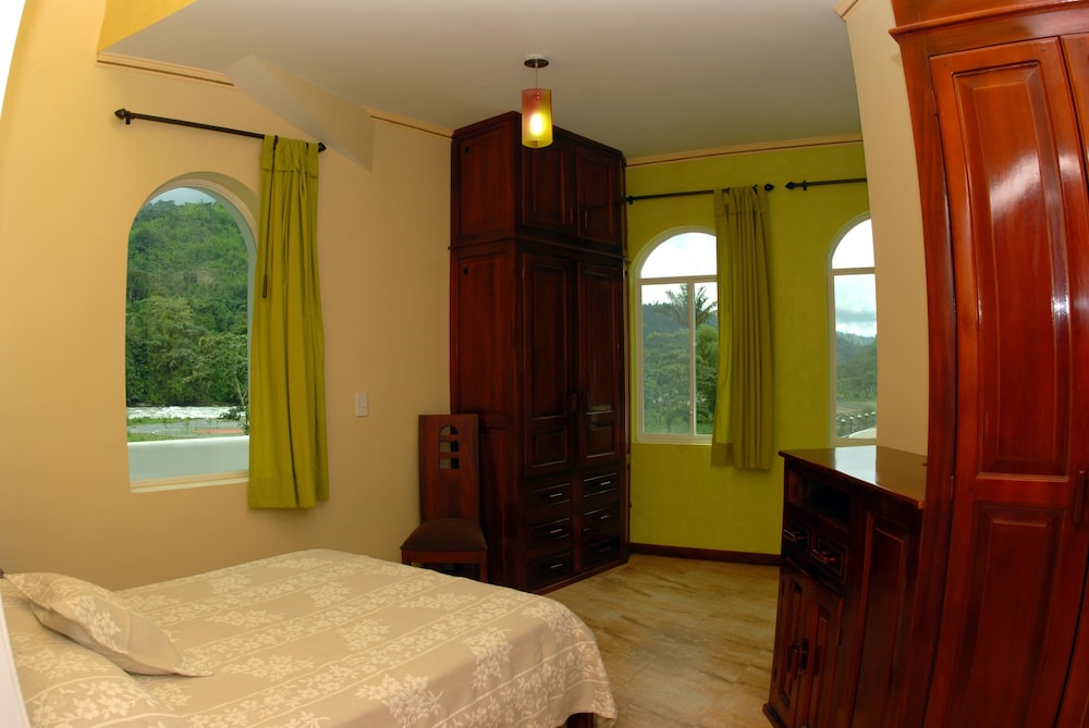 Standard Double Room, 1 Queen Bed, Mountain View photo 1