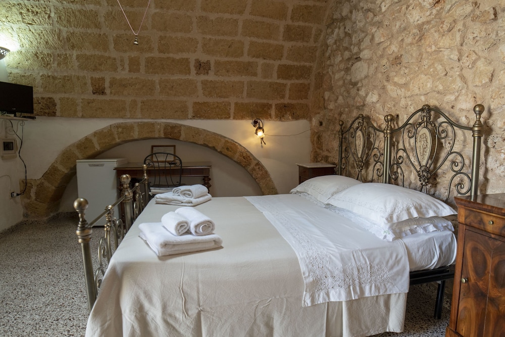 Triple Room - Photo 21