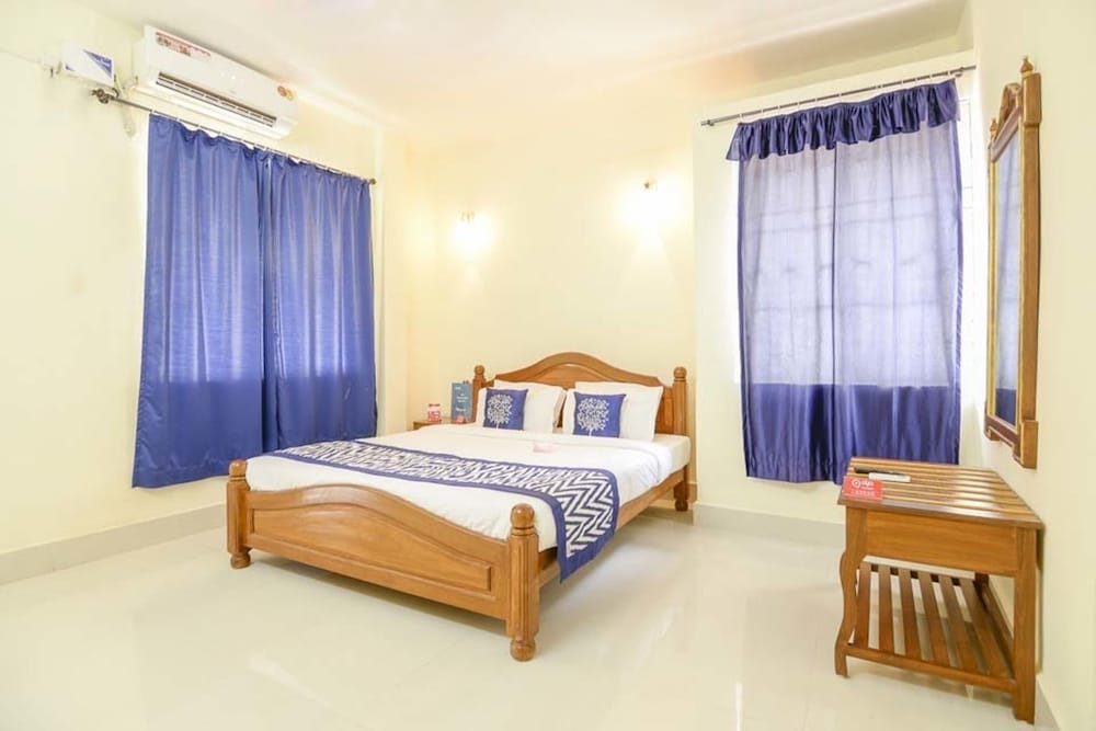 Standard Twin Room (A/C) photo 3