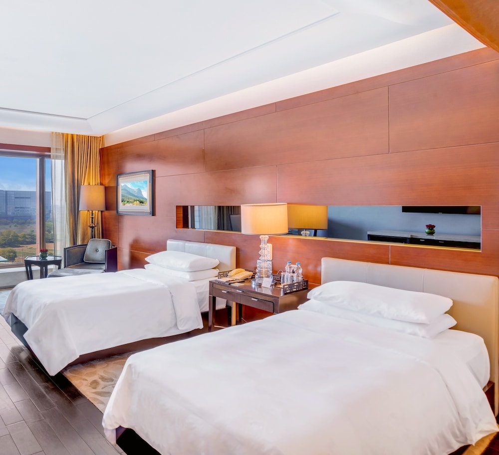 Deluxe Room, 2 Twin Beds - Photo 3