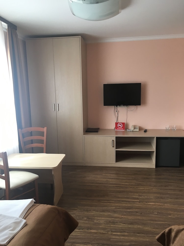 Standard Twin Room photo 3