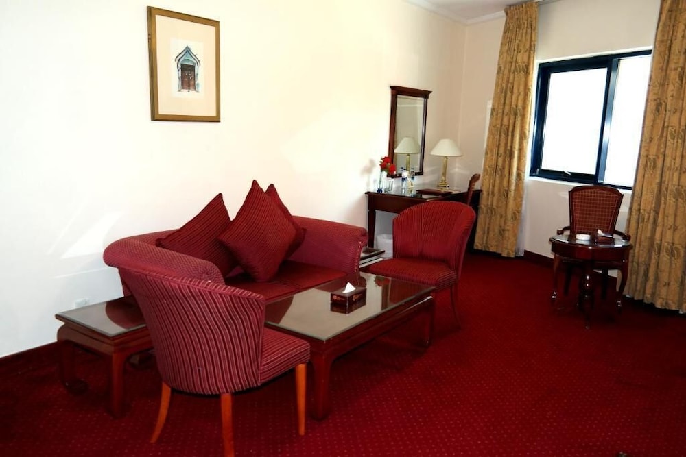 Executive Suite photo 3