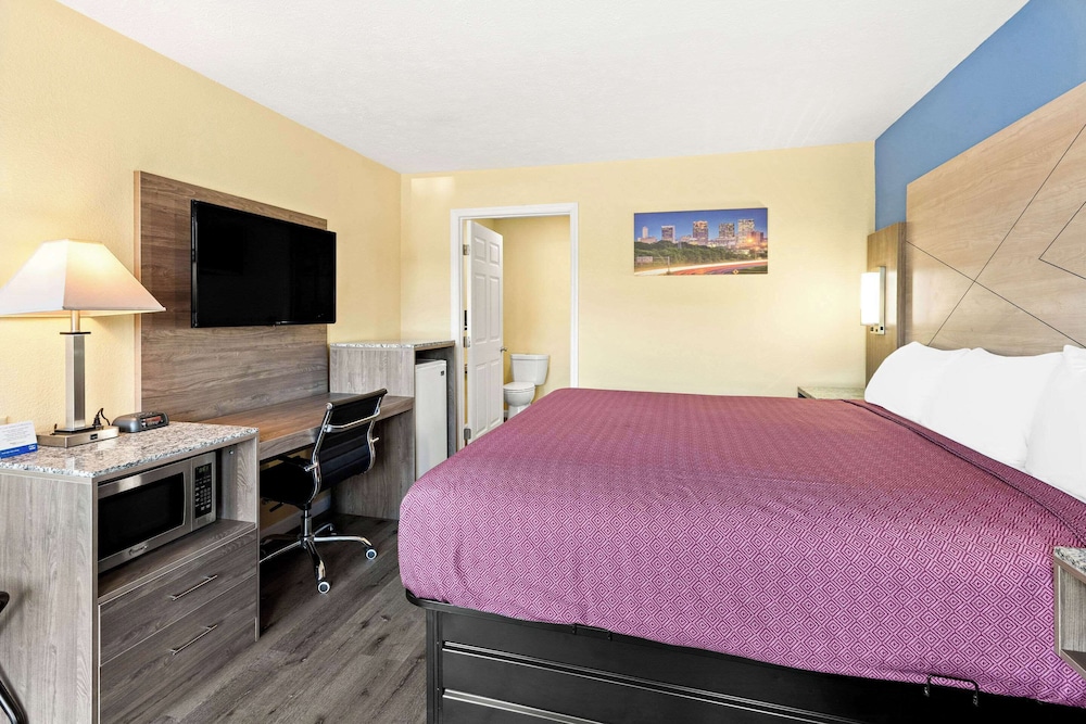 Room, 1 King Bed, Accessible, Non Smoking photo 2