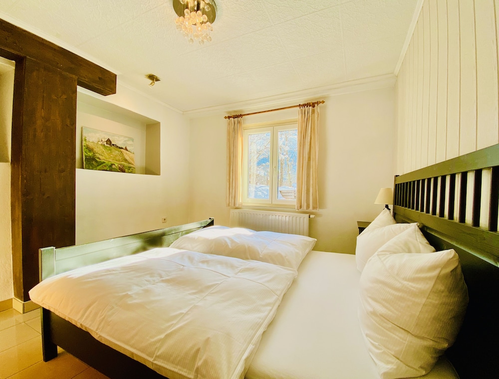 Executive Apartment, 4 Bedrooms, Garden View photo 2