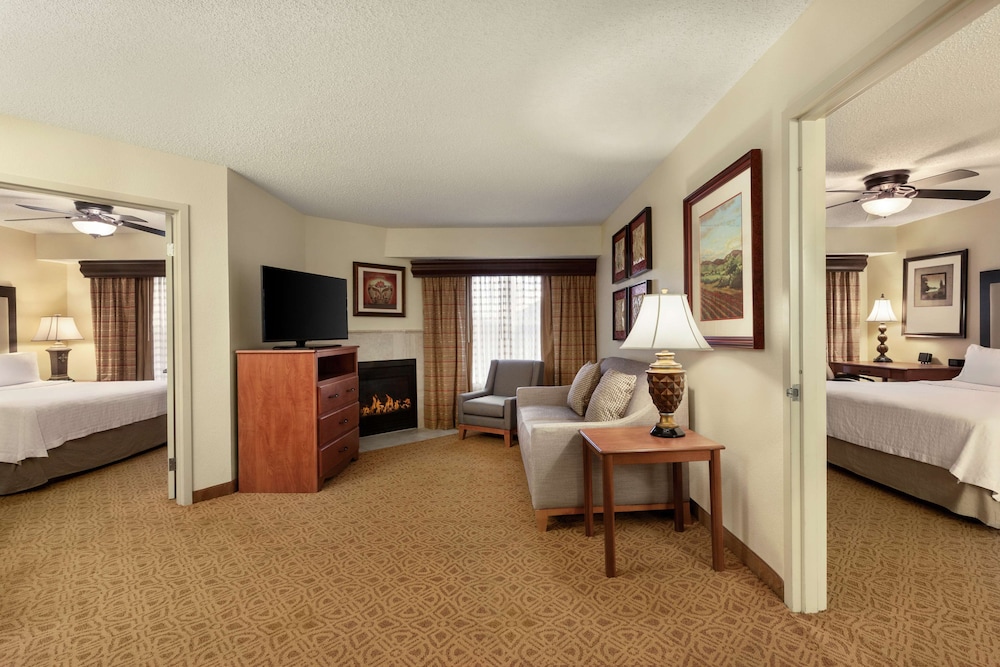 Two Bedroom Suite, Two King Beds, Non-Smoking photo 1