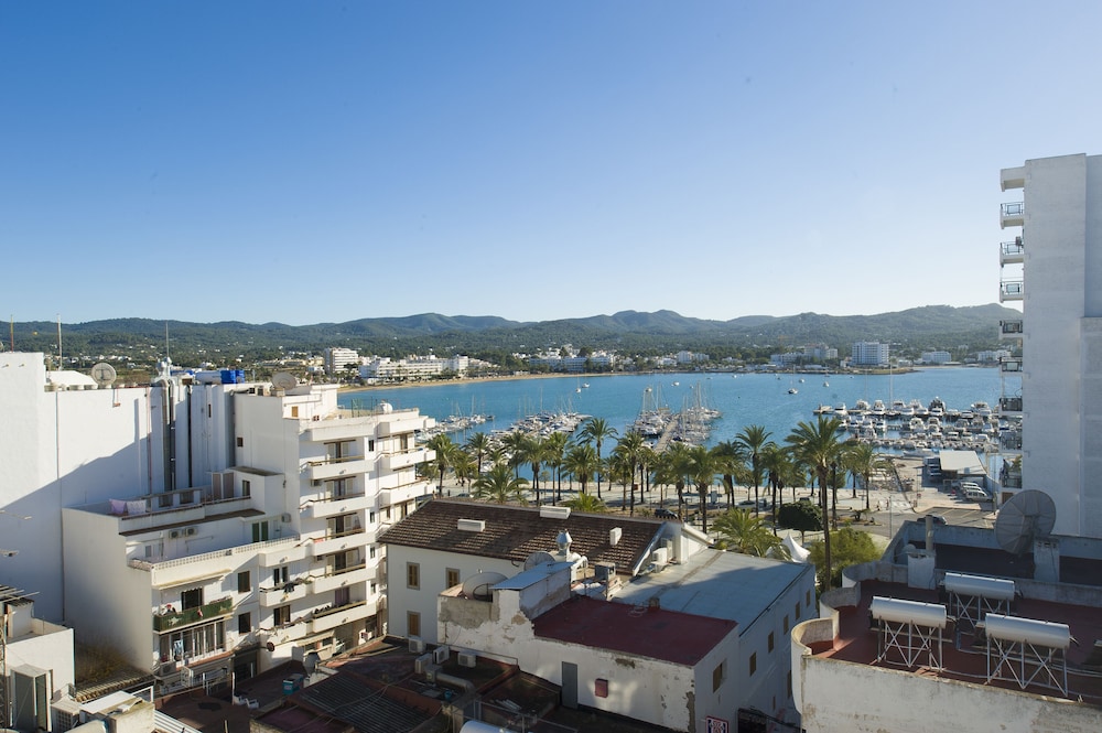 Twin Room, Sea View - Photo 2