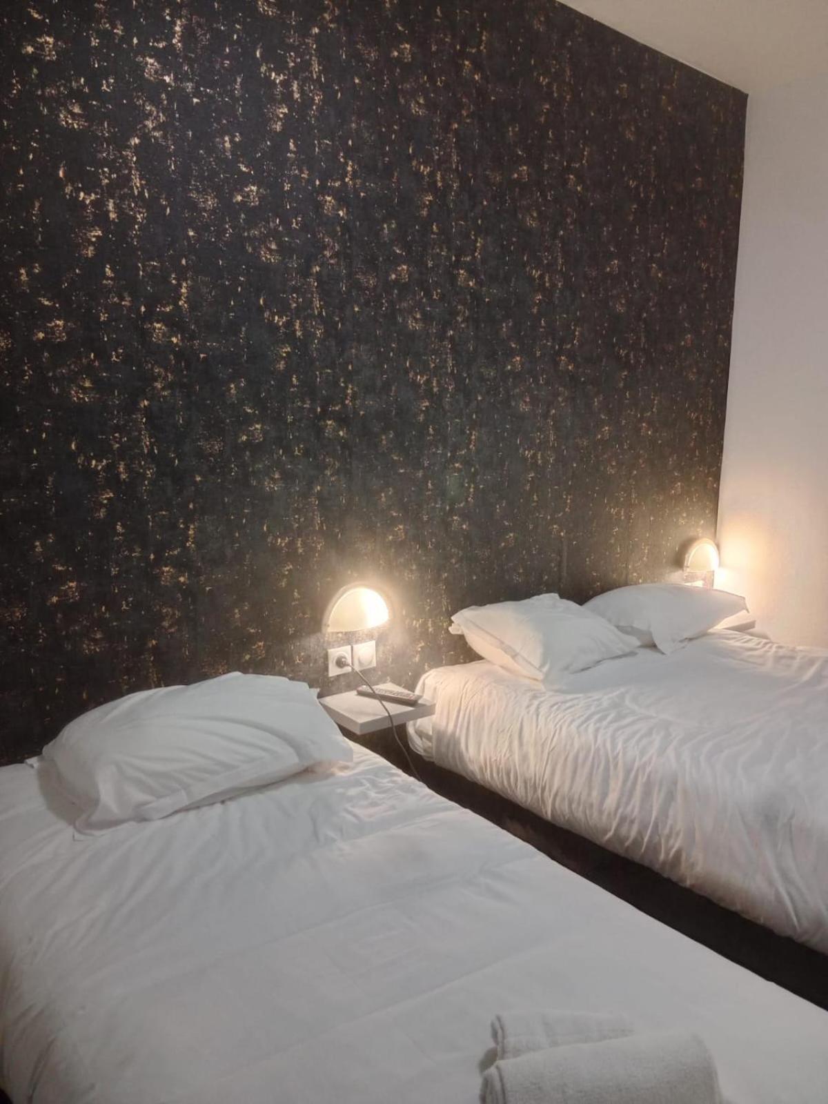 Triple Room - Photo 1