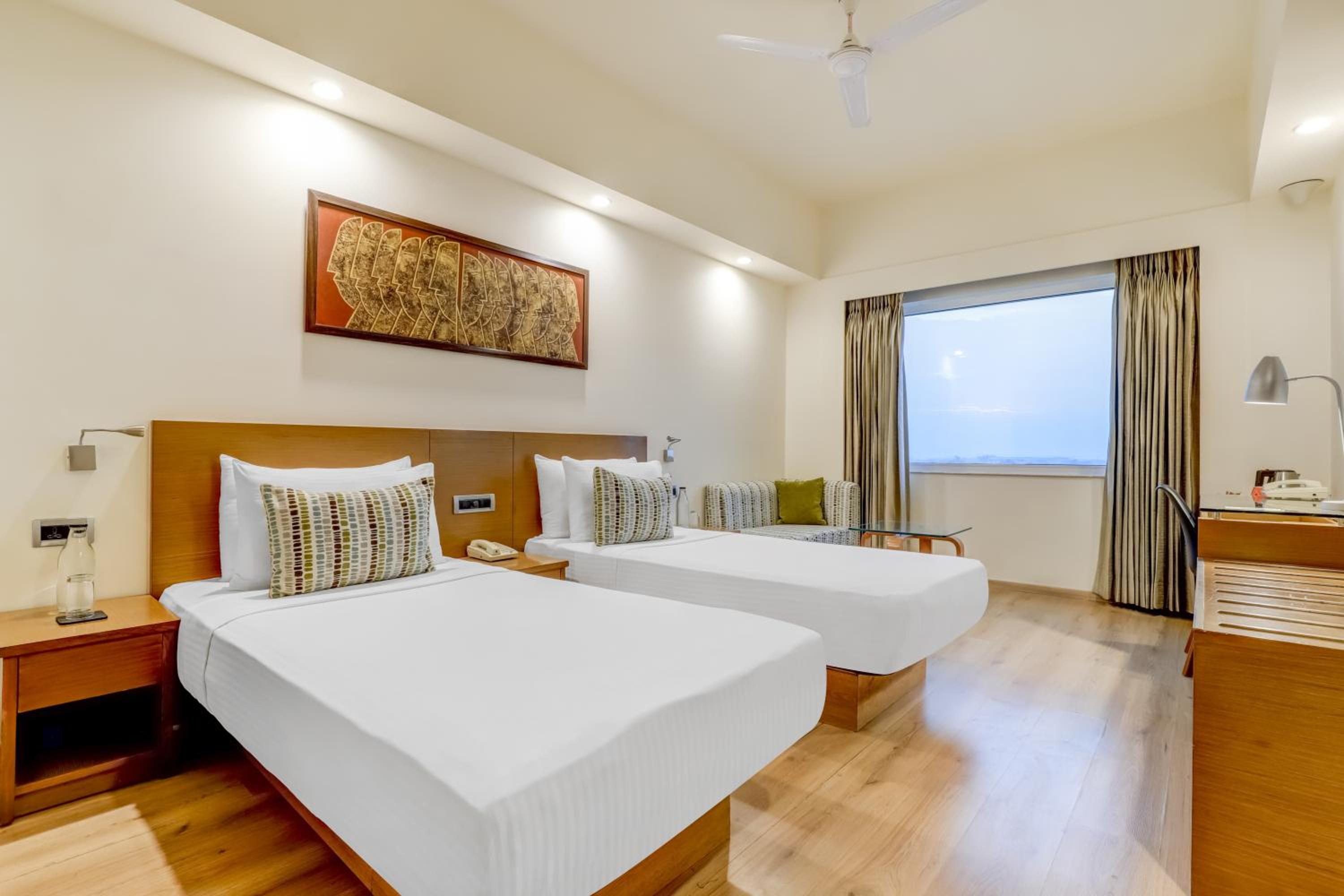 Superior Twin Room (25% off on Two-way Airport Transfer) photo 3