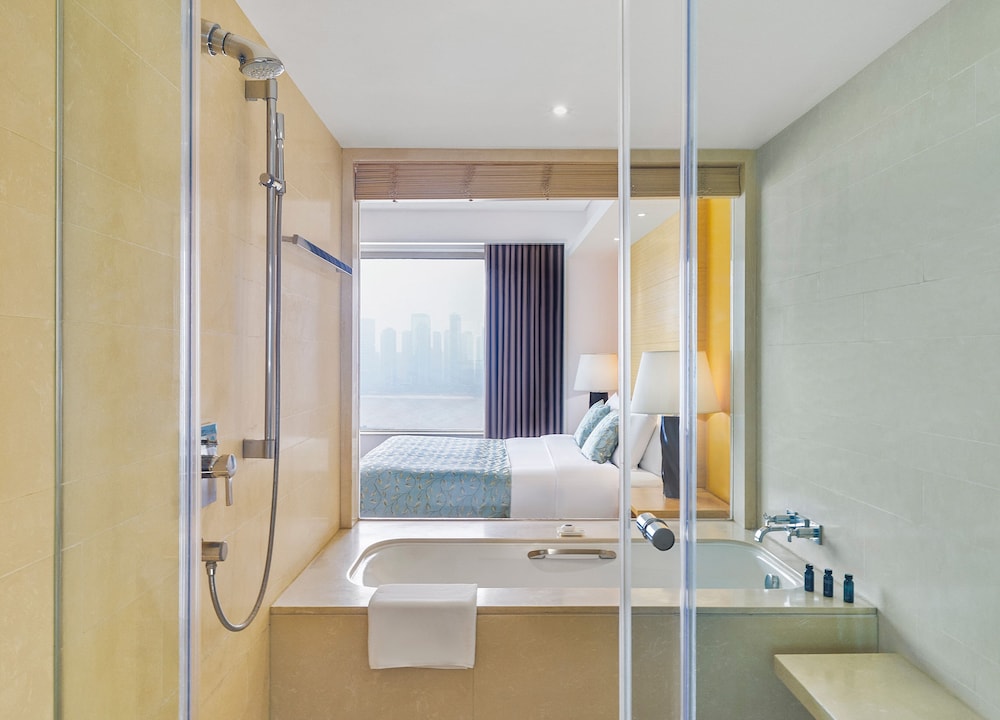 Deluxe River View King