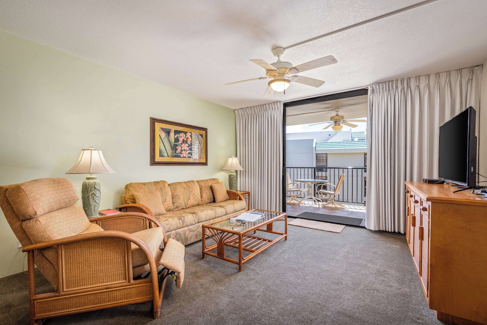 Room, 1 Bedroom, 2 Bathrooms, Partial Ocean View (Ext) thumbnail 6